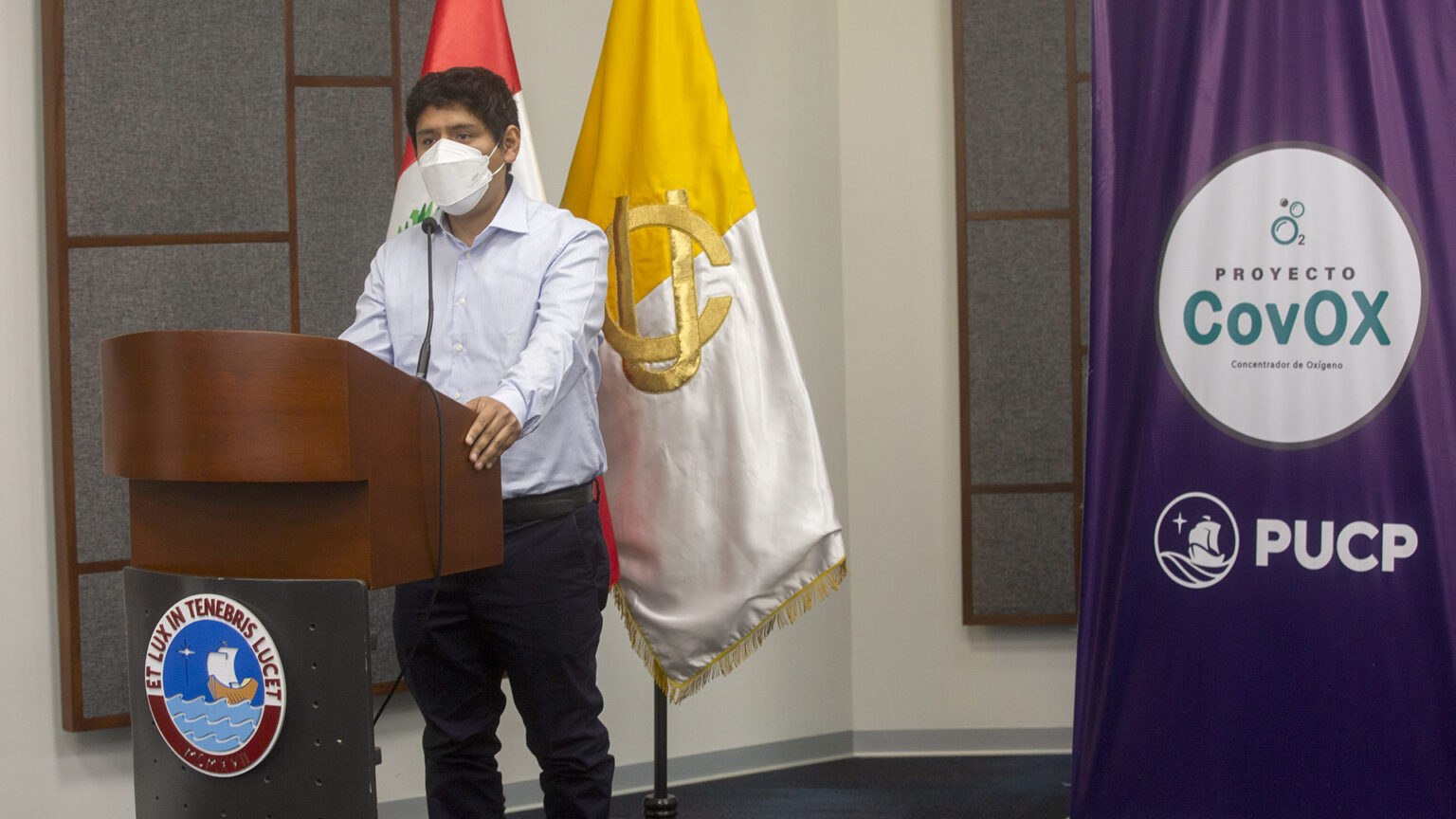 Presentación formal del proyecto COVOX ante autoridades y comunidad universitaria
